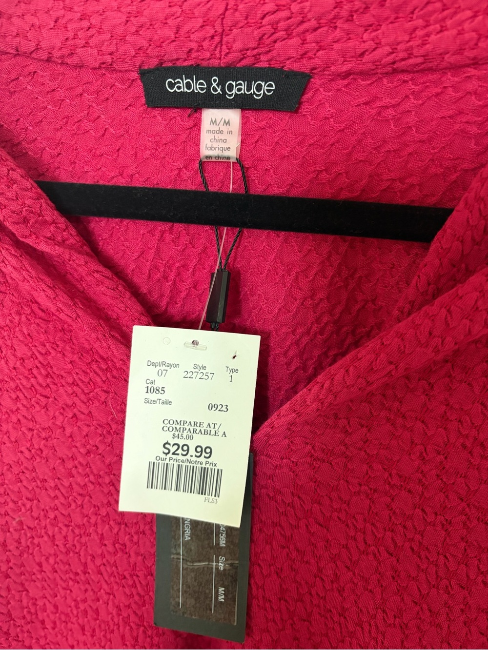 Cable & Gauge Women's Raspberry blouse - Picture 4 of 4